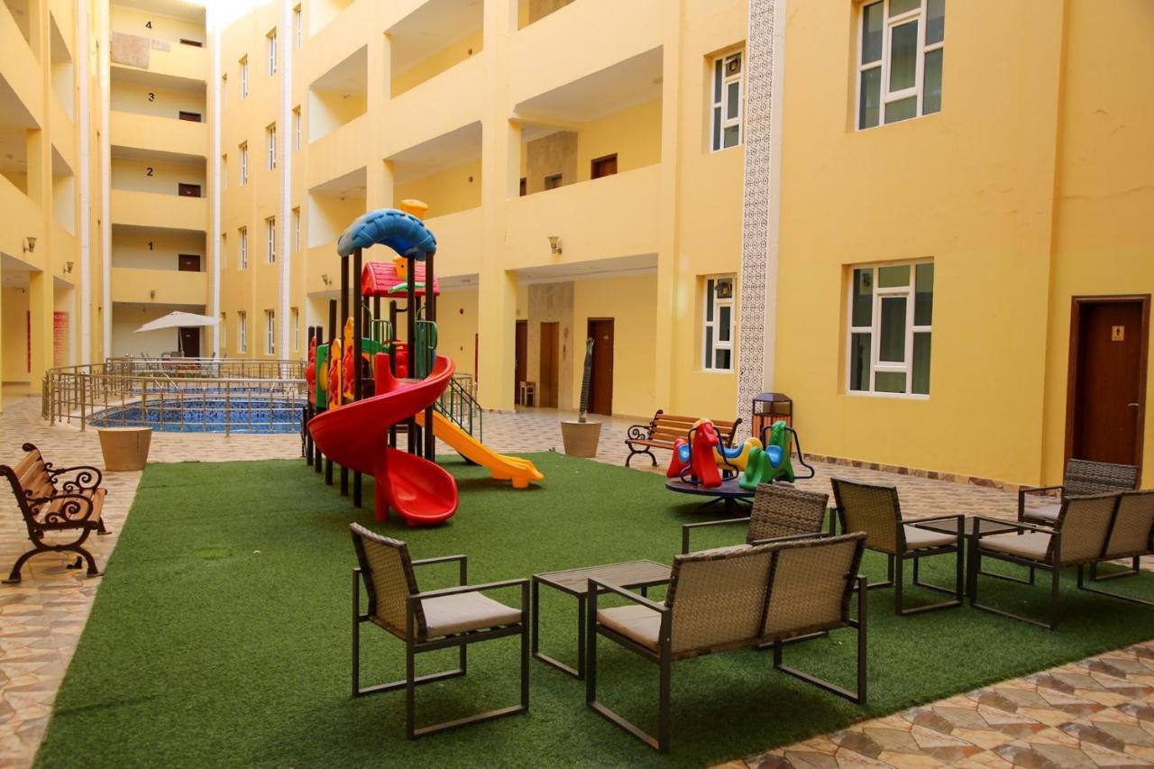 Aparthotel Park Complex *